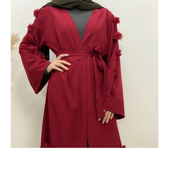 NWT Open Abaya with flowers - Picture 4 of 8